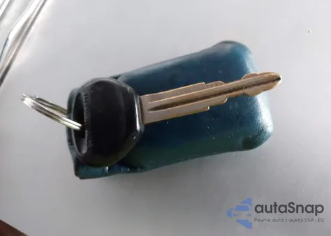 1999 Mitsubishi Montero Sport Ls/Xls z USA, uszkodzony, nr VIN JA4MT31H4XP032685